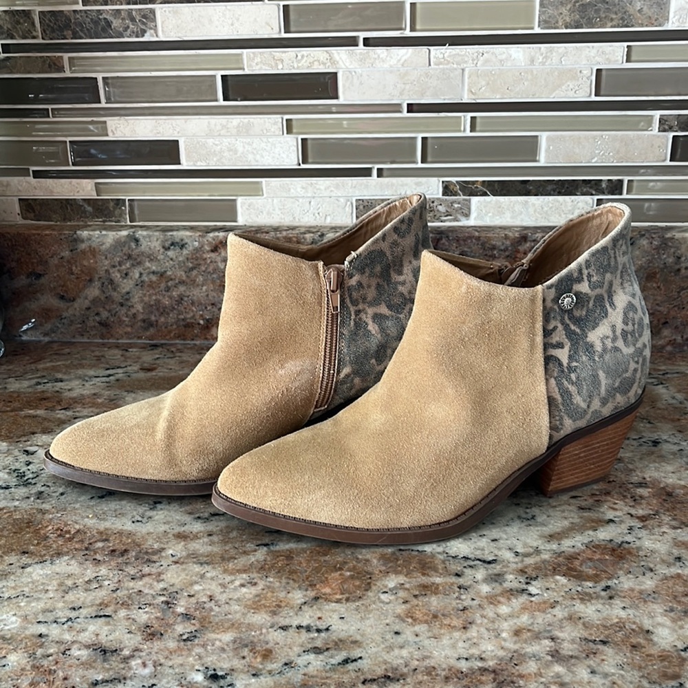 Ladies Yellow Box booties - Size 9.5